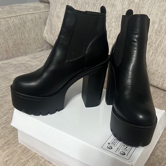 Bootie - Picture 4 of 5